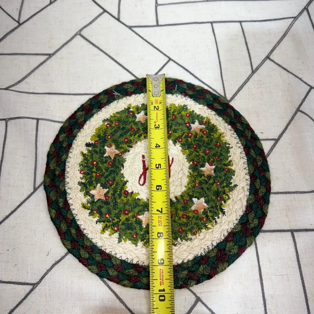 Capitol Earth Rugs Christmas Joy Wreath 10
